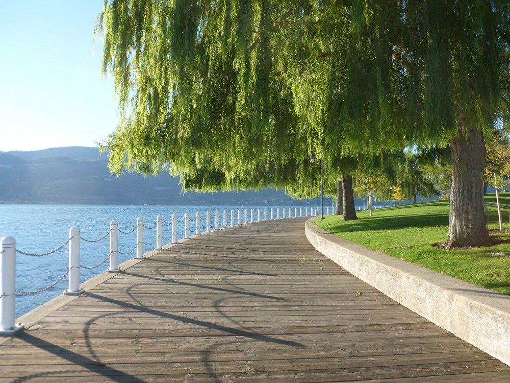 The Royal Kelowna - Bellstar Hotels & Resorts Exteriör bild