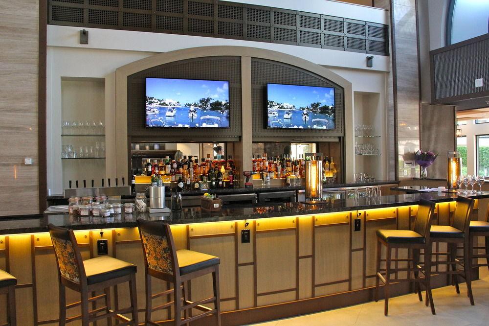 The Royal Kelowna - Bellstar Hotels & Resorts Exteriör bild