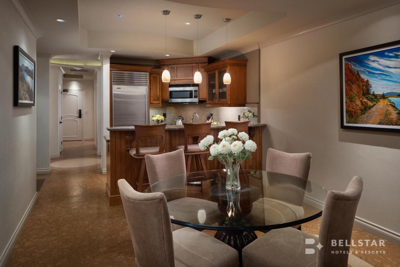 The Royal Kelowna - Bellstar Hotels & Resorts Exteriör bild