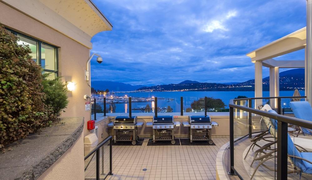 The Royal Kelowna - Bellstar Hotels & Resorts Exteriör bild